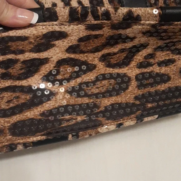 Brown leopard print handbag with sequins and faux leather, Brand New. - Picture 7 of 7